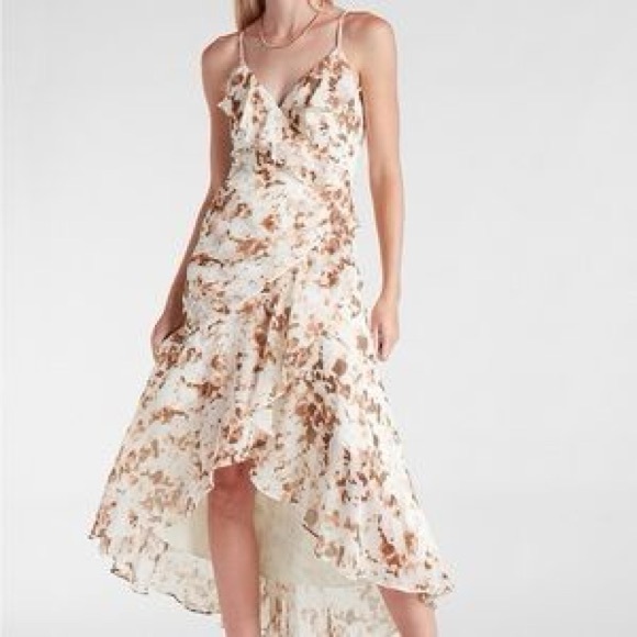 ✨NWT~Express Ruffle Maxi✨ - Picture 1 of 10